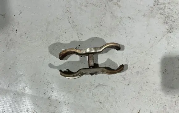 Porsche Cayenne (92A) Muffler mount bracket/holder 7P0253311 95811131100 95811130900