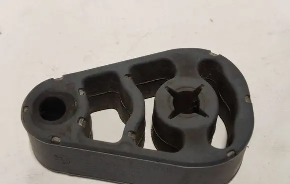 BMW X5 E70 Muffler mount bracket/holder 7791570 12012010