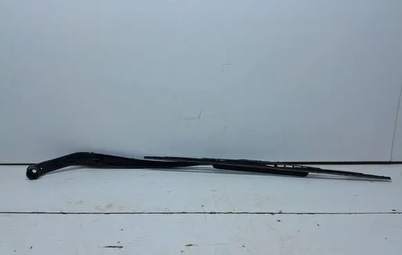 Mazda CX-9 Front wiper blade arm