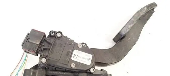 Opel Vectra C Accelerator throttle pedal 9186724