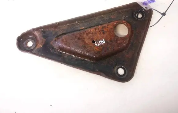 Opel Vectra B Engine mounting bracket