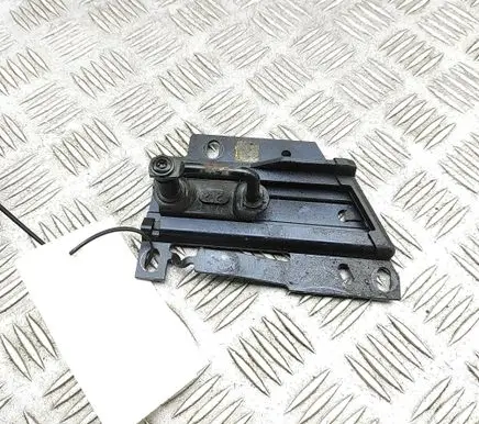 Audi A5 Engine bonnet/hood lock/latch loop/hook 8W0823186E
