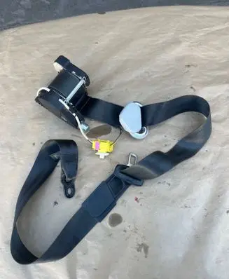 Volkswagen Caddy Front seatbelt 2K0857806E T000046 34074354
