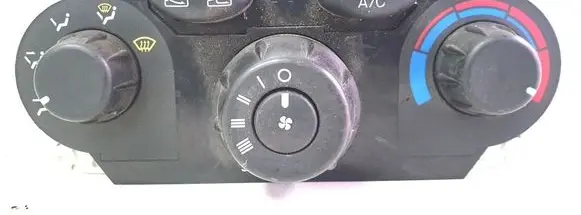 Hyundai Santa Fe Air conditioner control unit module 97250-20XXX