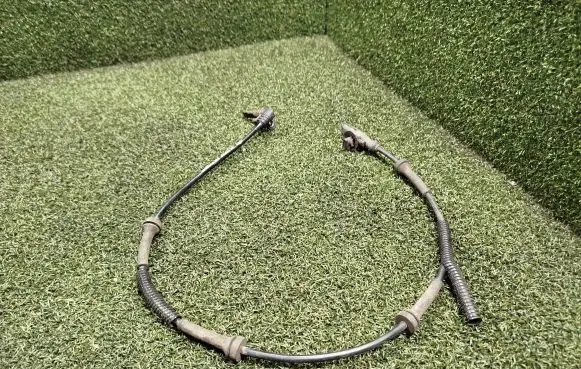 Renault Trafic III (X82) ABS brake wheel speed sensor 479108892R 93868517