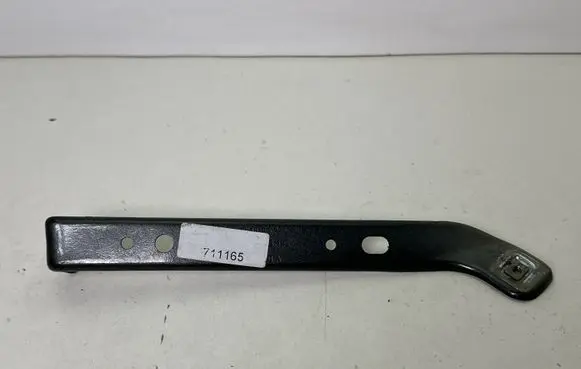 Ford Mustang VI Fender mounting bracket FR3B16C199BC