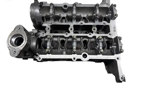 Ford Focus Engine head PBCM5G6090