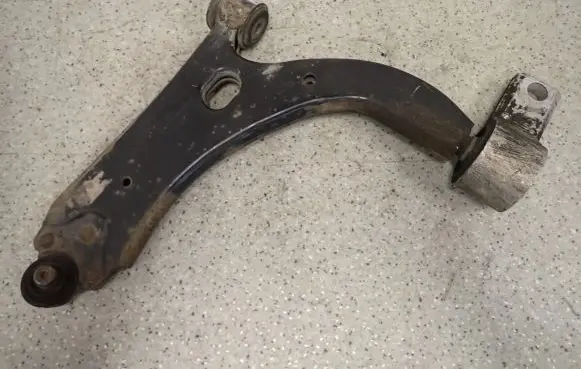 Mazda 2 Rear suspension control arm 
