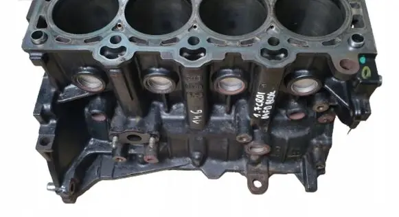 KIA Sportage Engine block D4FD