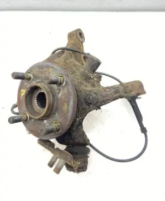 Toyota Corolla E120 E130 Front wheel hub