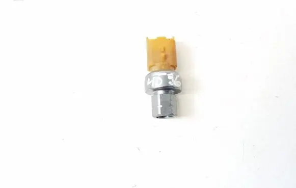 Opel Corsa F Air conditioning (A/C) pressure sensor 9673006380