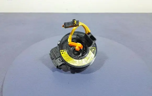 Toyota Avensis Verso Airbag slip ring squib (SRS ring) 