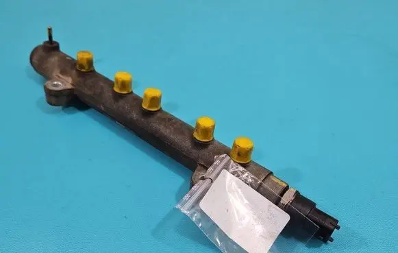 Fuel main line pipe