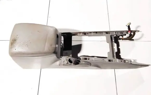 KIA Sorento Armrest 846113e900 84611-3e900
