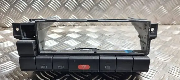 Opel Vectra B Radio/GPS head unit trim 90568278
