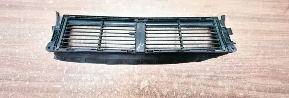 Volkswagen Tiguan Intercooler air guide/duct channel 5QS122323