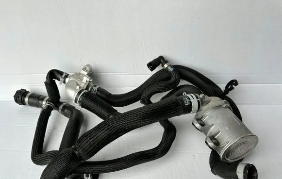 Ford Kuga III Engine coolant pipe/hose