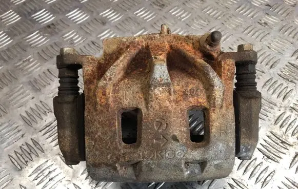 Subaru Outback (BS) Front brake caliper