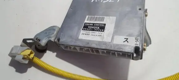 Toyota Avensis Verso Engine control unit/module 8966144360 89661-44360