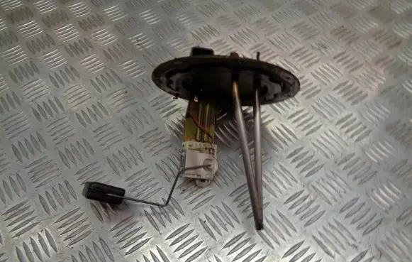 Mazda Premacy Fuel level sensor 