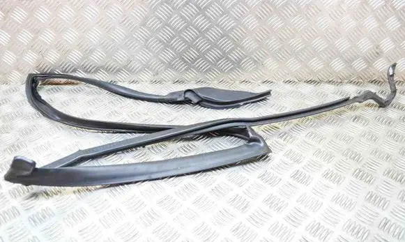 Land Rover Range Rover Sport L494 Rubber seal rear door DK62250A21A