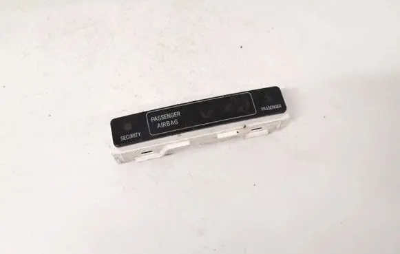 Toyota Avensis T270 Passenger airbag on/off switch 8395005010