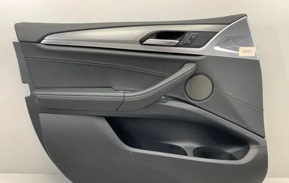 BMW X3 G01 Coupe rear side trim panel 