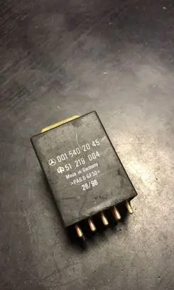 Mercedes-Benz Vito Viano W638 Other relay 0015402045
