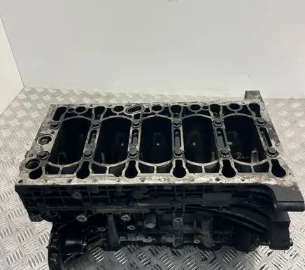 Volvo V70 Engine block 08653865 2980196