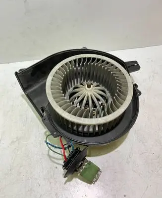 Volkswagen Fox Heater fan/blower 6Q1819015C A1915