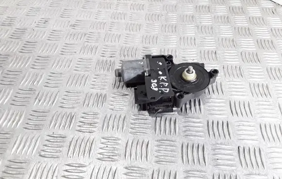Peugeot 308 Front door window regulator motor 9657247680
