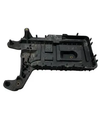 Audi A3 S3 A3 Sportback 8P Battery tray 1K0915333