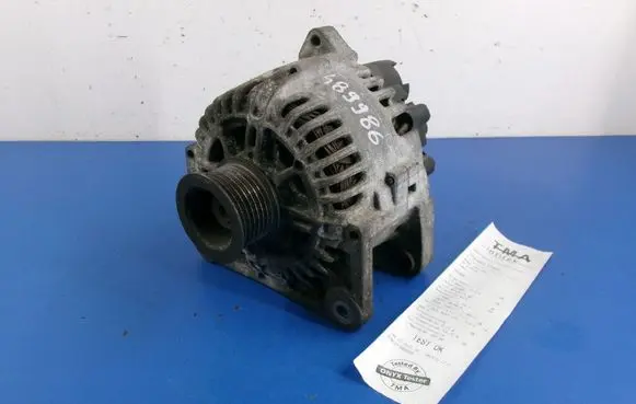 Renault Megane II Generator/alternator 8200495294