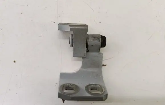 Jeep Cherokee Front door upper hinge 