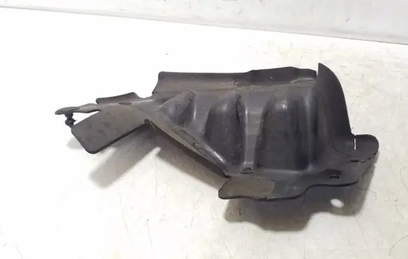 Ford Kuga II Intercooler air channel guide GV4BA211AA