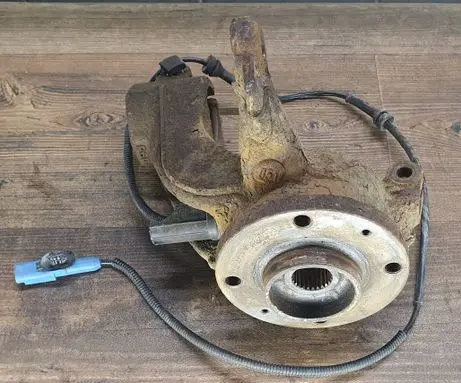 Peugeot 2008 I Front wheel hub 364690
