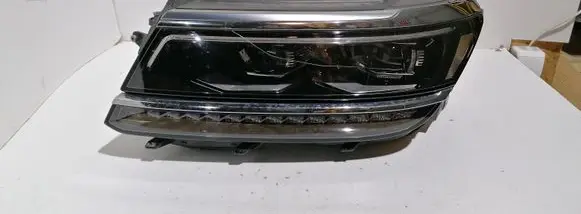 Volkswagen Tiguan Headlight/headlamp 5NB941081D 27006346