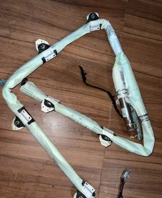 Roof airbag