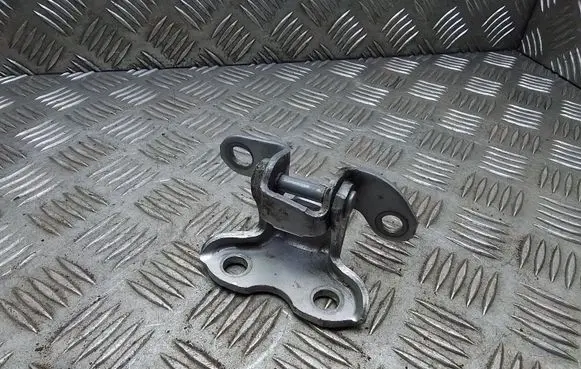 Toyota Prius (XW20) Rear door upper hinge
