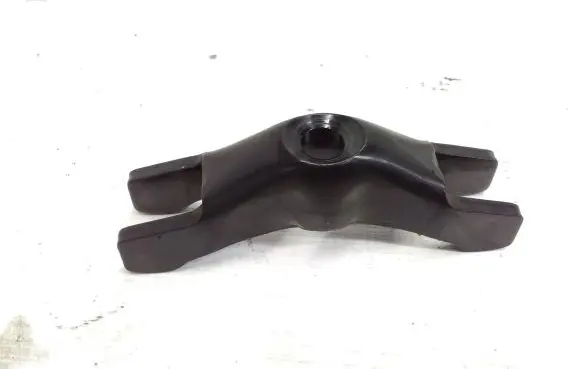 Fiat 500L Fuel Injector clamp holder
