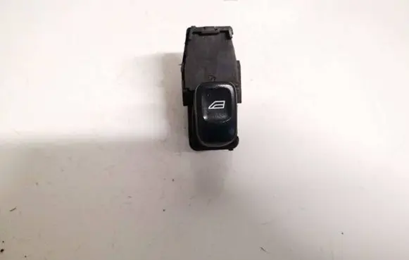 Volvo S60 Electric window control switch 8685288