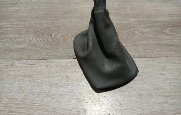 Volvo V50 Gear lever shifter trim leather/knob 