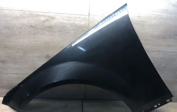 Mercedes-Benz C W204 Fender