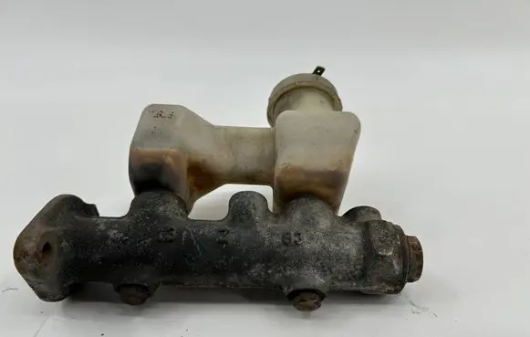 Microcar MC Master brake cylinder 