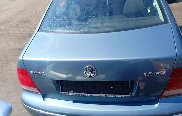 Volkswagen Bora Truck tailgate