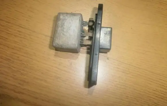 Mitsubishi Galant Heater blower motor/fan resistor 2n529