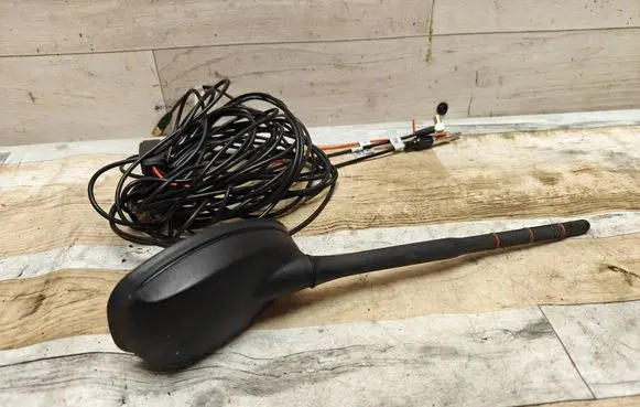 Opel Vivaro Aerial GPS antenna