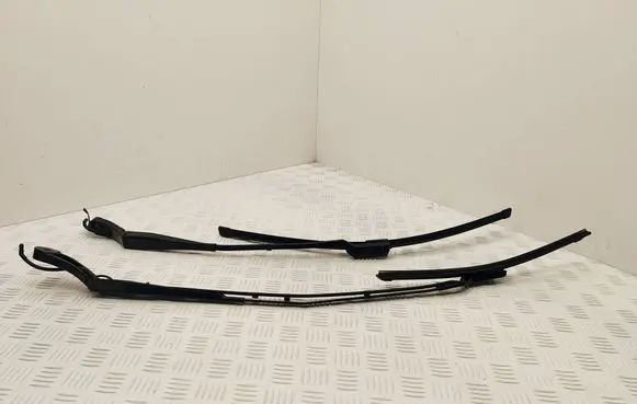 Peugeot 5008 II Windshield/front glass wiper blade 9810664980 9810664880