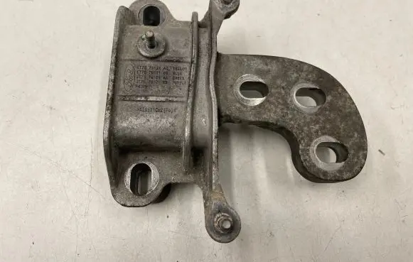 Ford Transit Courier Engine mount bracket Et767m121ac