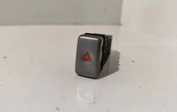 Subaru Forester SG Hazard light switch 06016